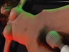 Drobna Azji związany i bawił się